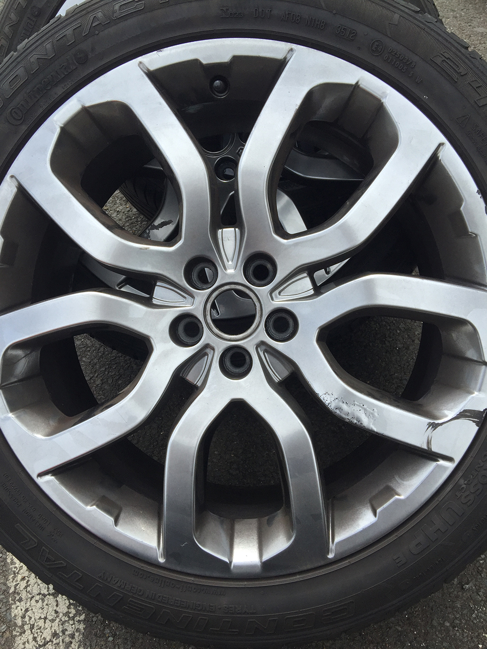 How do you refurbish an alloy wheel?