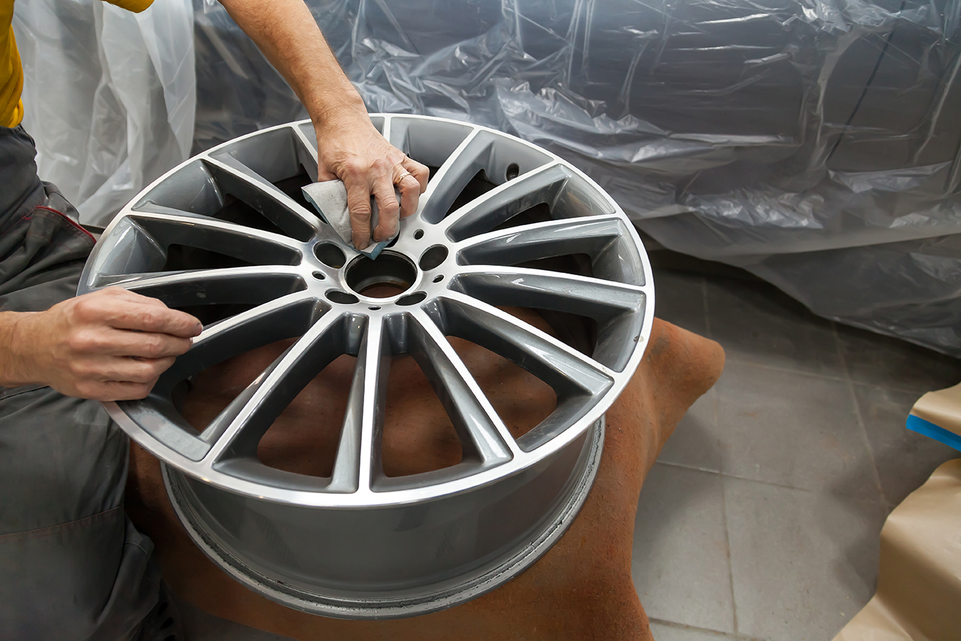 Can damaged alloys fail an MOT?